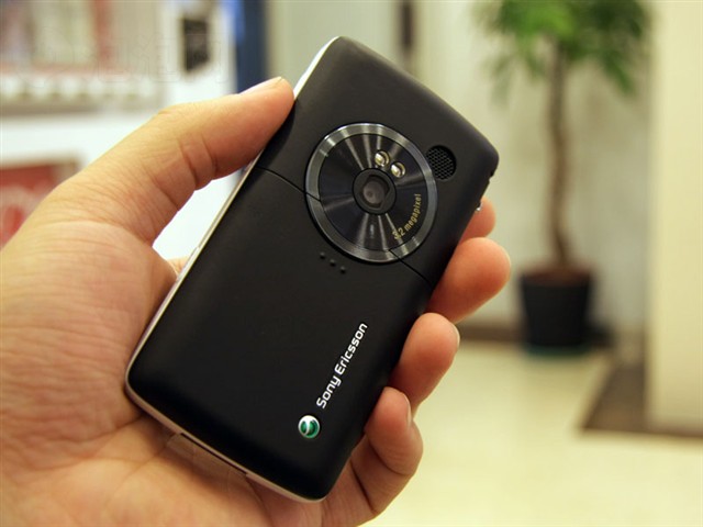 ����W960i�ֻ� ����鿴��һ��