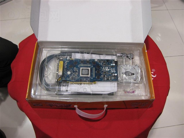 WTG8800GT-512D3�Կ�
