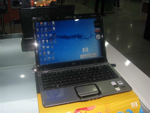 HPPavilion dv2727TX(KG562PA)�ʼǱ� ����鿴��һ��