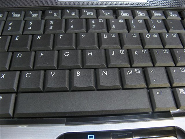 ����Compaq Presario V3743TU(KG605PA)�ʼǱ� ����鿴��һ��