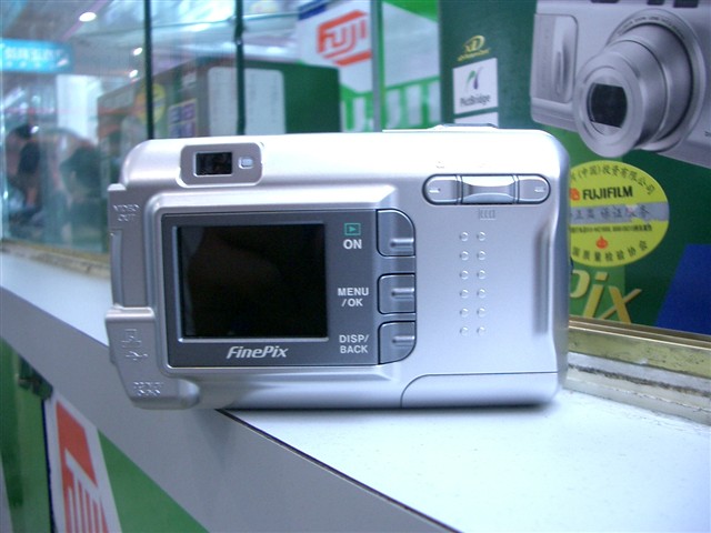 FinePix A340�������