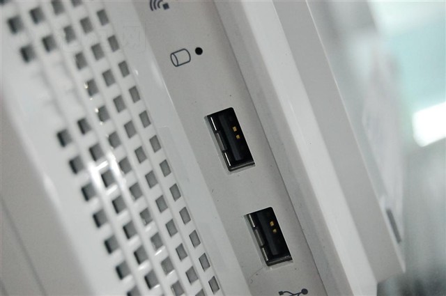 《ps3游戏机有键盘吗》_PS3对电视机有什么