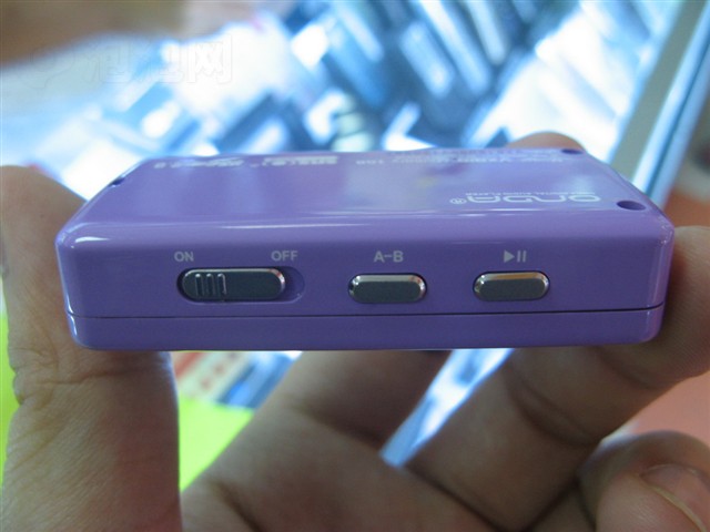 VX818(2GB)MP3