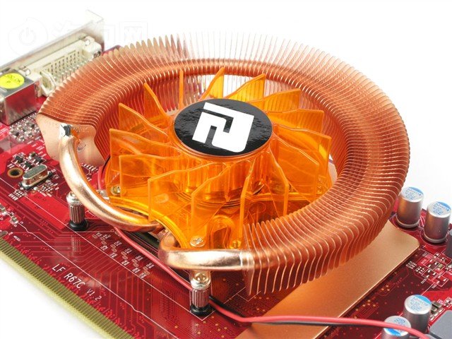 �������HD3870 GDDR3�Կ� ����鿴��һ��
