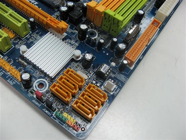 ӳ̩TA780G M2+���� ����鿴��һ��