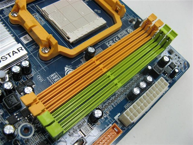 ӳ̩TA780G M2+���� ����鿴��һ��