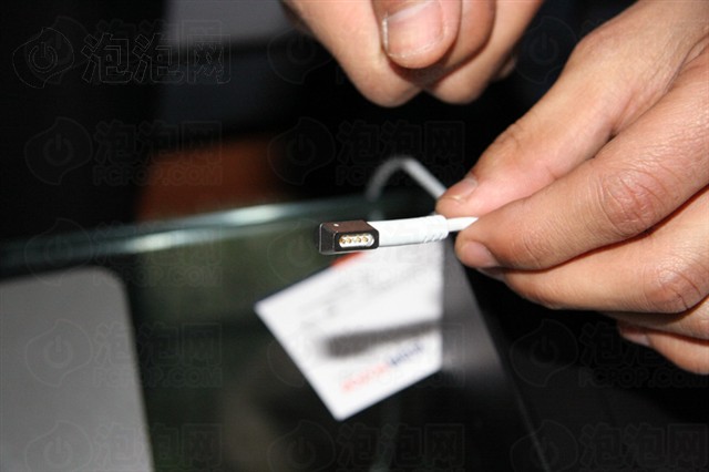 MacBook Air�ʼǱ�