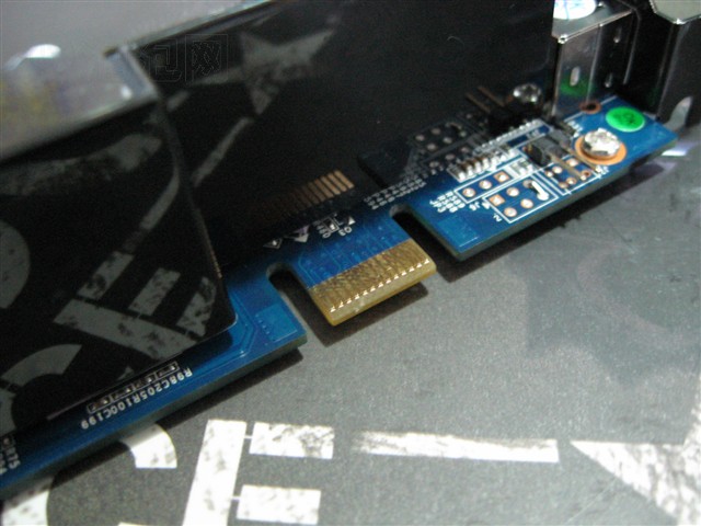 Ӱ��9600GT�н����Կ� ����鿴��һ��