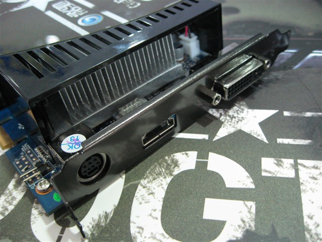 Ӱ��9600GT�н����Կ� ����鿴��һ��
