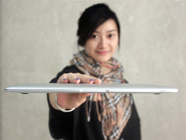 MacBook Air�ʼǱ�