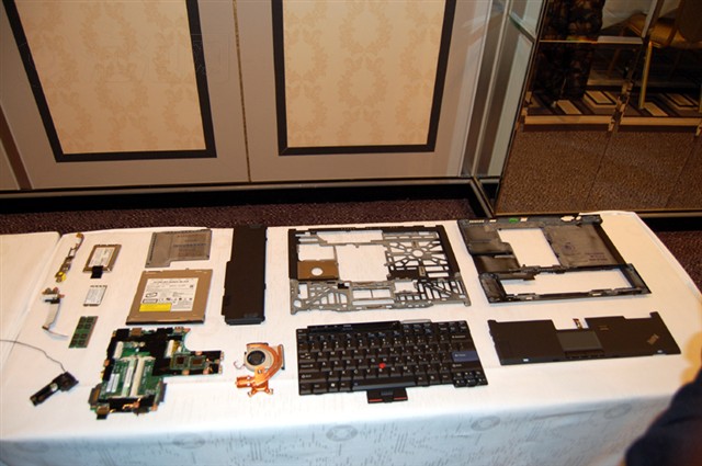 ThinkPadX300 6477HC1�ʼǱ� ����鿴��һ��