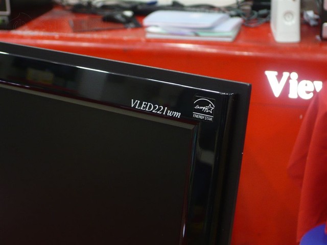 ����VLED221wmҺ����ʾ�� ����鿴��һ��