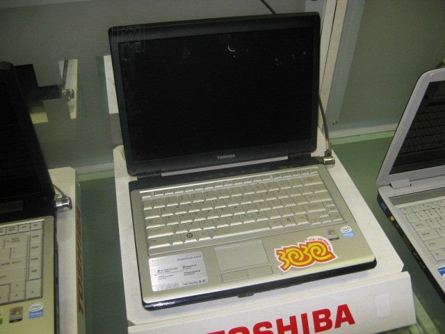 ��֥Portege M609�ʼǱ� ����鿴��һ��