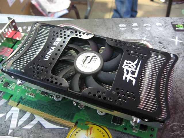 ˫���޼�9600GT����������Կ� ����鿴��һ��