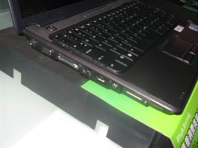 ����Compaq Presario V3802TX(KS395PA)�ʼǱ� ����鿴��һ��