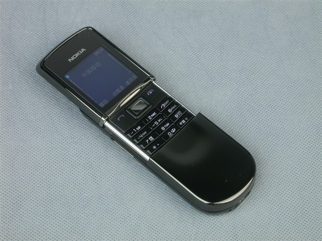 ŵ����8800 Sapphire Arte�ֻ� ����鿴��һ��