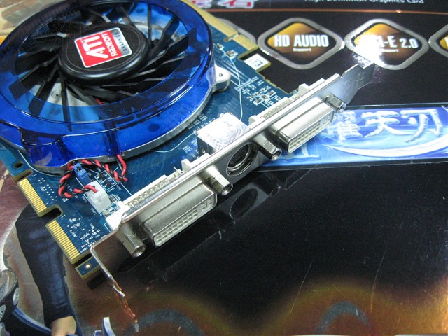 ����ʯHD3850��������PRO 512MB�Կ� ����鿴��һ��