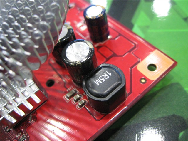 Ӣ��8600GT��Ƶ��256M DDR3�Կ�