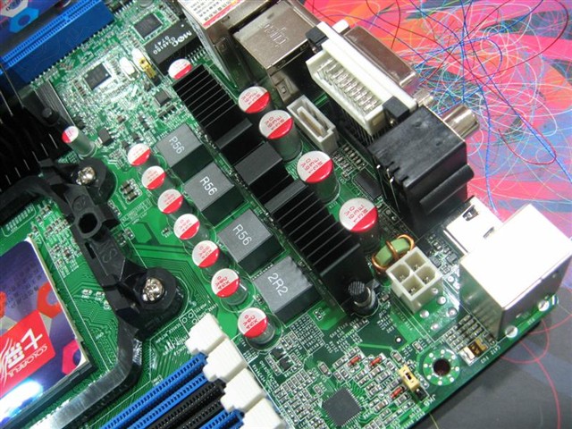 �߲ʺ�C.M780G X5���� ����鿴��һ��