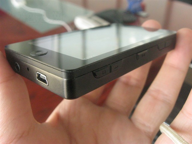 VX757(4GB)MP3