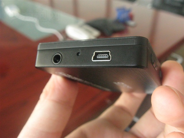VX757(4GB)MP3