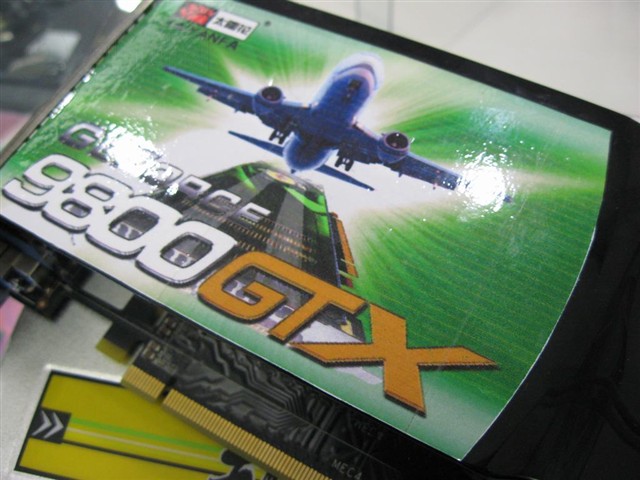 ̫����9800GTX/512M/DDR3�������Կ� ����鿴��һ��