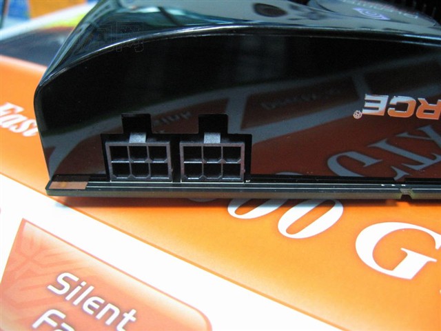 ��̨PX9800GTX�Կ� ����鿴��һ��