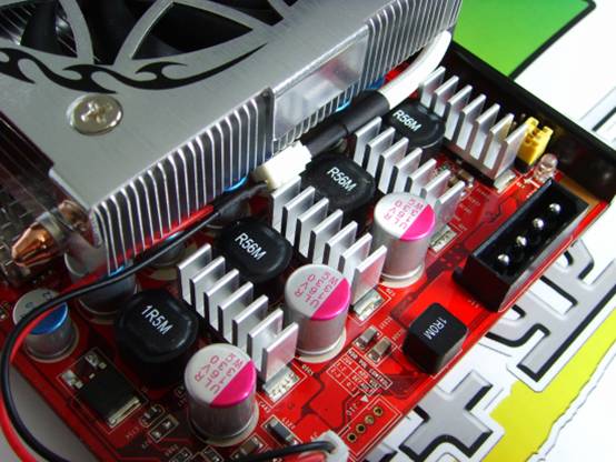 8800GT 512M DDR3�޵г��˰��Կ�