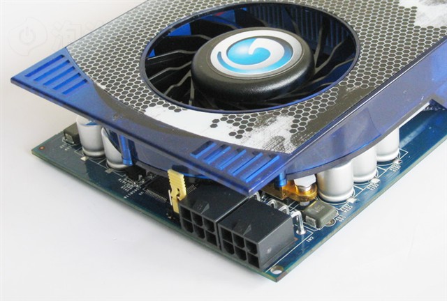 8800GT��Ϸ���� 1GB�Կ�