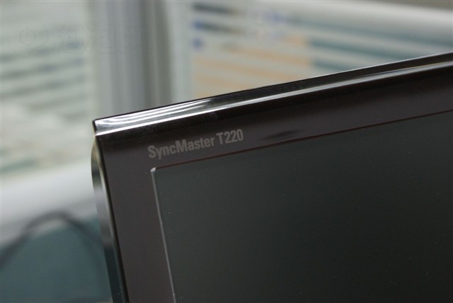 ����T220Һ����ʾ�� ����鿴��һ��