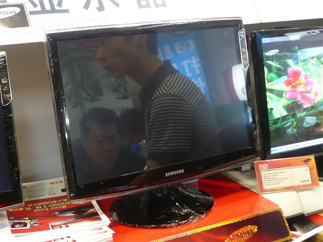 ����T220Һ����ʾ�� ����鿴��һ��