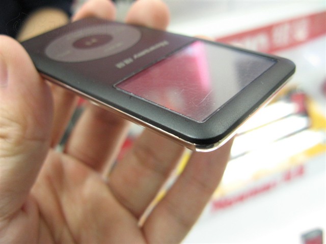 Ŧ��NUNU-X1(1G)MP3 ����鿴��һ��