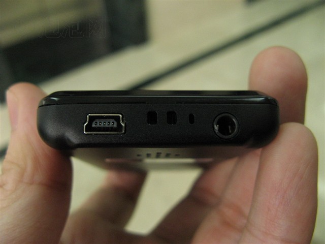��ħRM965(2GB)MP3 ����鿴��һ��