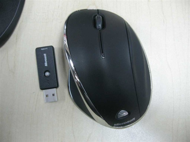 ���߰�����7000(Wireless Laser Mouse 7000)���