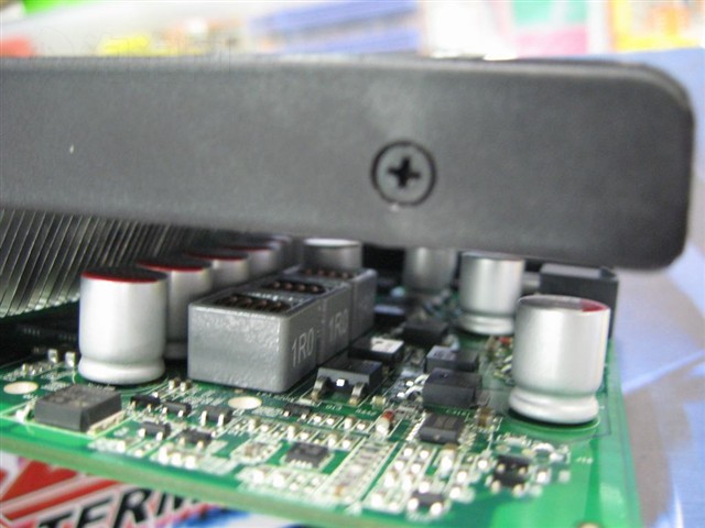 ����9600GT�ս����Կ�