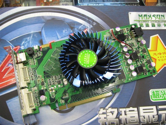 ����9600GSO�ս����Կ�