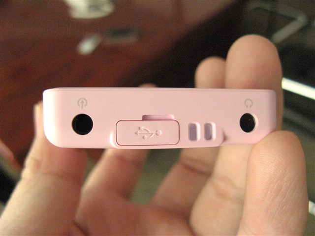 ������E100(2GB)MP3 ����鿴��һ��