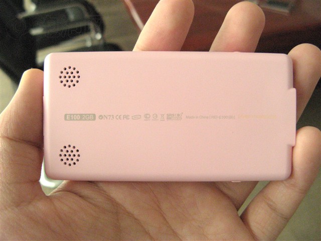 ������E100(2GB)MP3 ����鿴��һ��