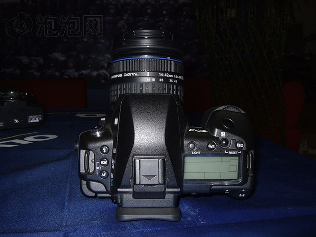 E-3�������