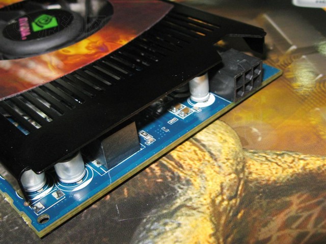 ��̩N9600GT-512D3 AMP�Կ� ����鿴��һ��