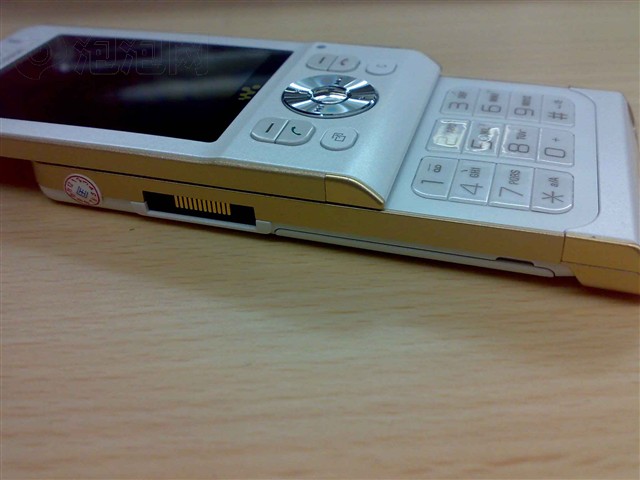 W910i��ɫ���ֻ�