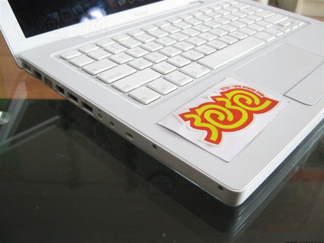 ƻ��MacBook(MB403CH/A)�ʼǱ� ����鿴��һ��