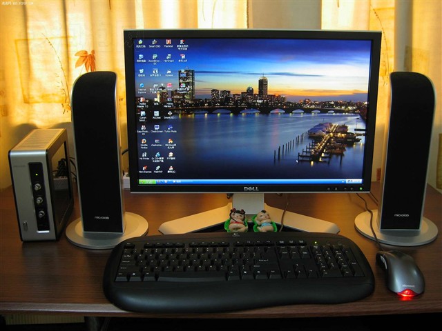 UltraSharp 2208WFPҺ����ʾ��