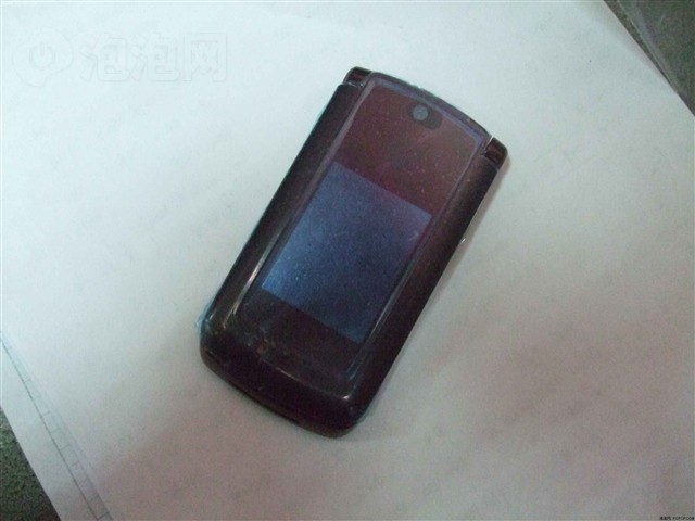 Ħ������RAZR2 V9�ֻ� ����鿴��һ��