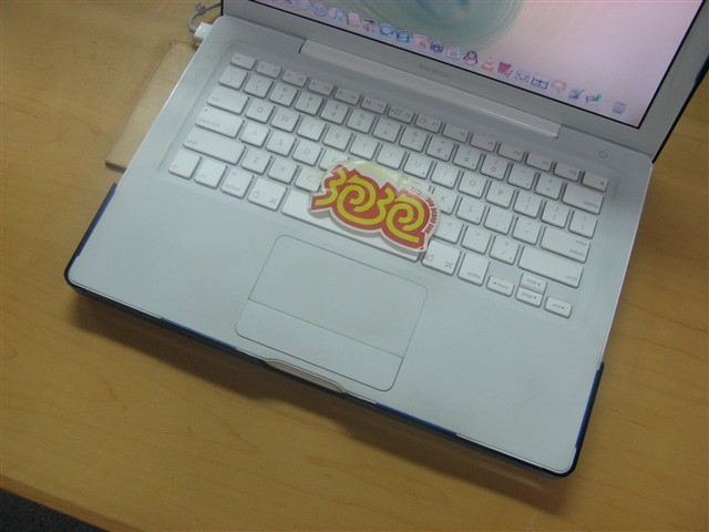 ƻ��MacBook(MB402CH/A)�ʼǱ� ����鿴��һ��