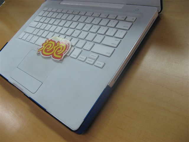 ƻ��MacBook(MB402CH/A)�ʼǱ� ����鿴��һ��