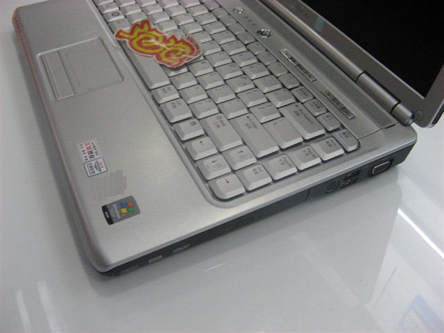 ����Inspiron 1420(T2370 1.73G/1G/120G)�ʼǱ� ����鿴��һ��