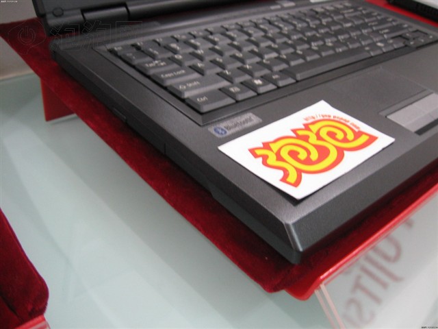 ��ʿͨLifebook V1020-AC006E010�ʼǱ� ����鿴��һ��
