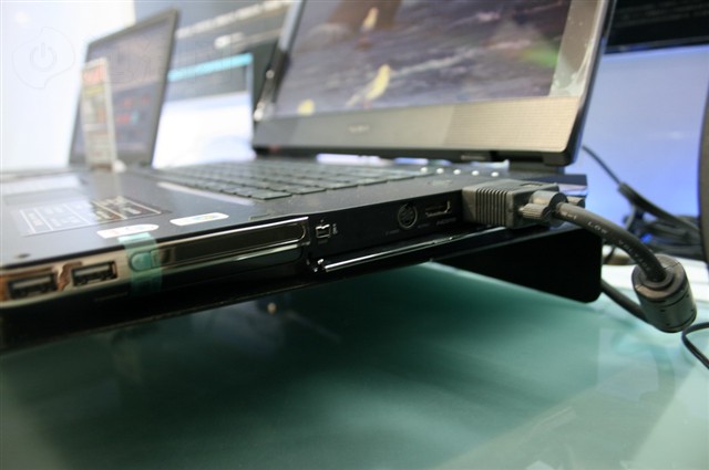 VGN-AR68C�ʼǱ�