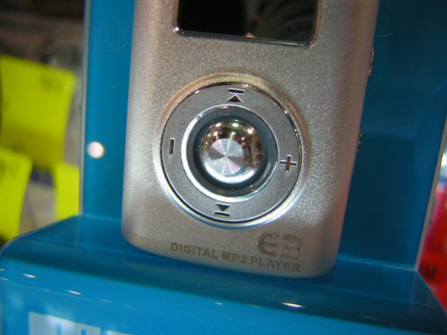 ����E3(256MB)MP3 ����鿴��һ��